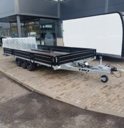 Entdecken Sie den TIKI FX460-TRB Anhänger